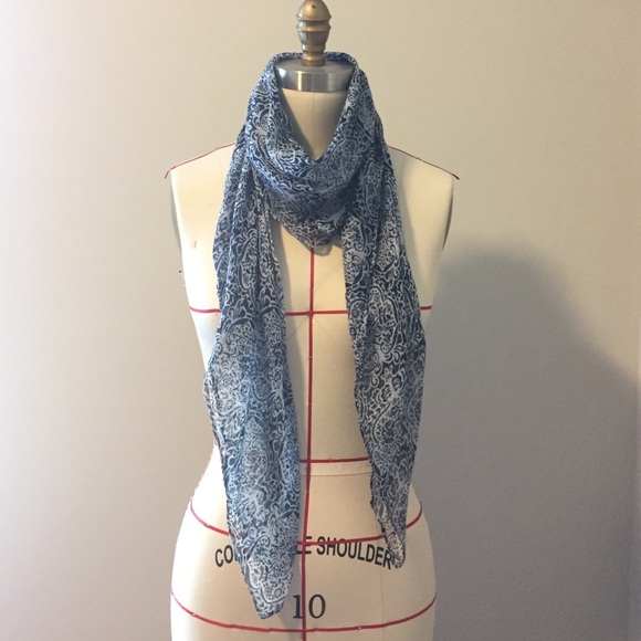 2 Scarves for one low price!