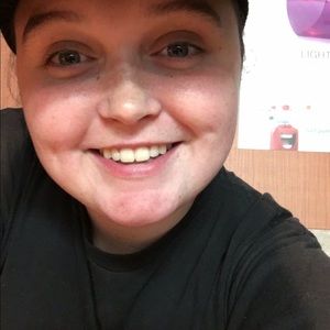 Meet your Posher, Kassandra