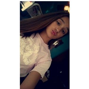 Meet your Posher, Jillian