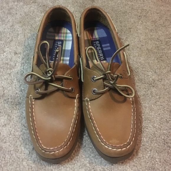 NWT sperry shoes