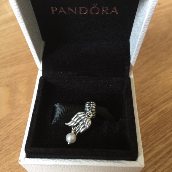 Angel Wing Sterling silver/pearl charm NEW