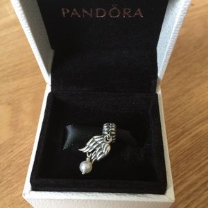 Angel Wing Sterling silver/pearl charm NEW