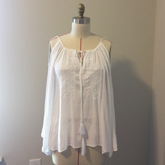 White top perfect for summer!
