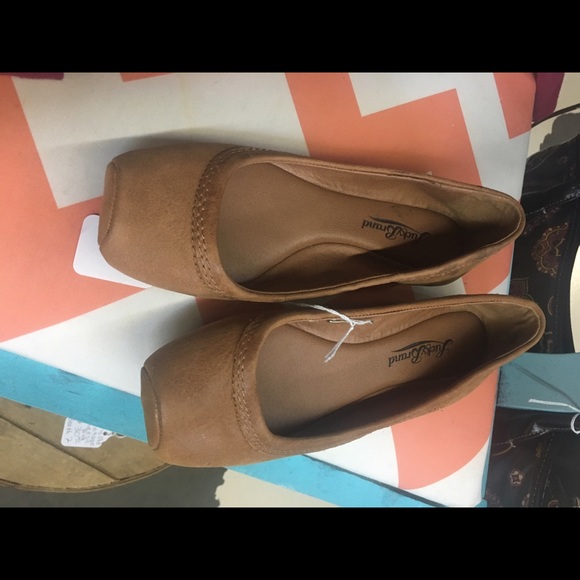 Lucky Brand flats... worn twice
