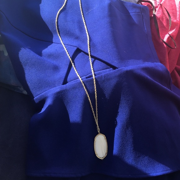 Kendra Scott Necklece!