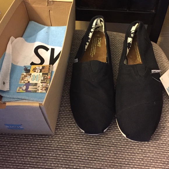 Toms- Men's Classic Canvas Slipon (Black)