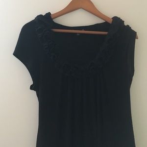 Black ruffled shirt from filtre size small petit