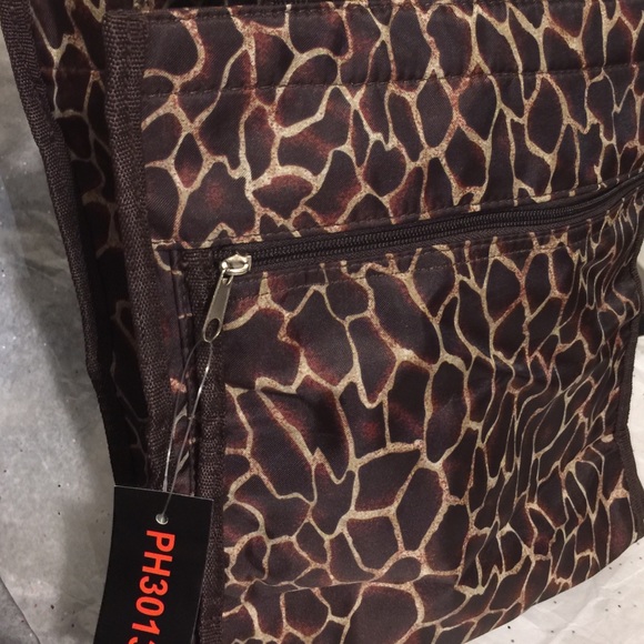 ❌SOLD❌Giraffe Tote - Picture 4 of 4