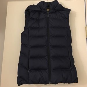 Uniqlo puffer vest with hood, so cozy, size small.