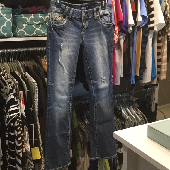 Maurice's jeans worn look!  Sz 7/8