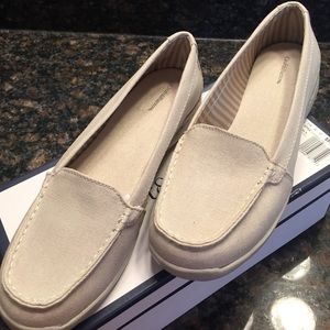 NIB Croft & Barrow Natural Loafer size 9