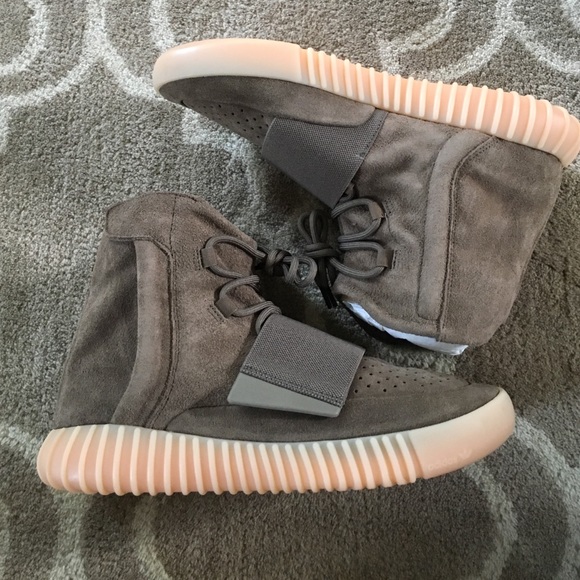 🔴SOLD🔴 Authentic Yeezy 750 Boosts