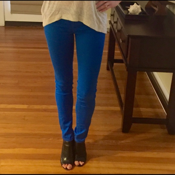 Gorgeous Jeans - Picture 2 of 4