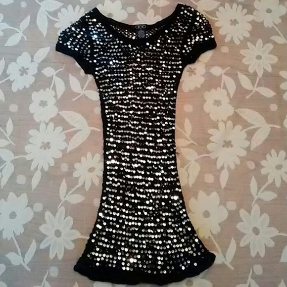 Black sequin crochet top - Picture 1 of 2