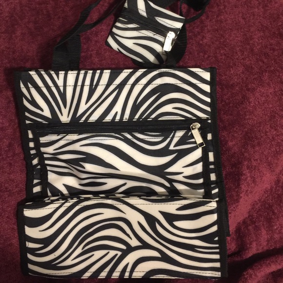NWOT-Zebra Tote - Picture 4 of 5