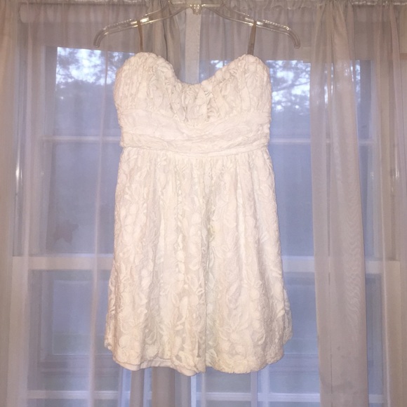 White lace mini dress