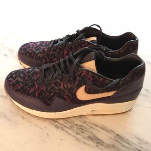 Nike Air Max 1 Vintage women's 8.5