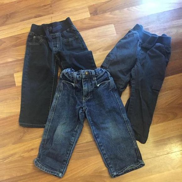 3pants. Size 2T    Blue jeans brandJoseph Abound  Gray pants brand jumping bean Black pants brand Gymboree