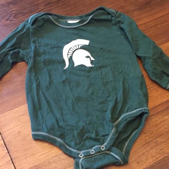 Green size 12 months spartan onesie with super tiny slit.