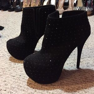 Sky high, glitter booties