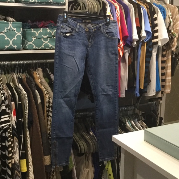 Guess skinny jeans with zip leg sz 29