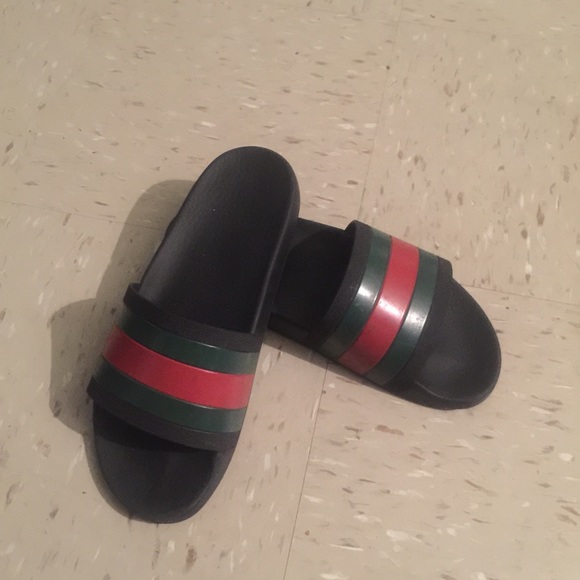 Gucci slippers