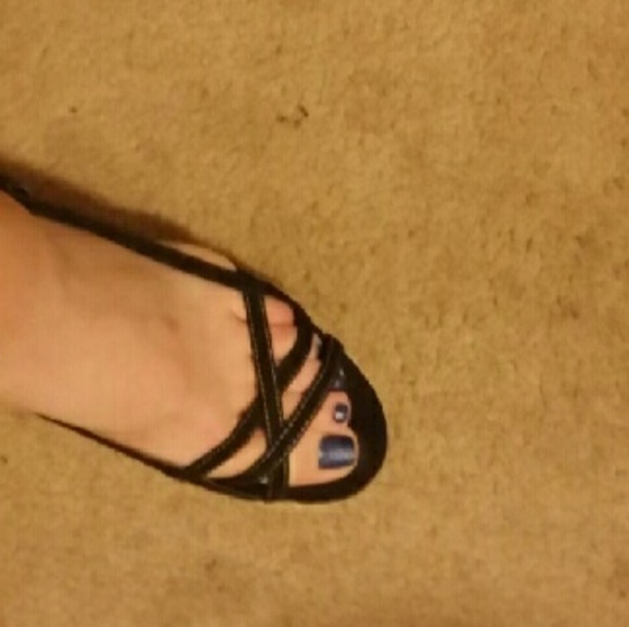 Cute black wedge sandals - Picture 2 of 2