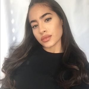 Meet your Posher, Pamela