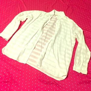 Gap white button down stripe detail