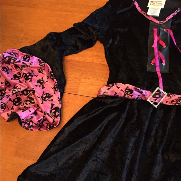 Girl - Halloween - Witch costume