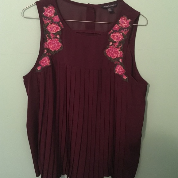 American Eagle top