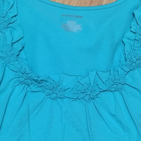 Turquoise Top - Picture 3 of 3