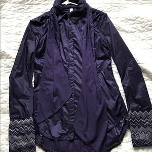 Lululemon light rain jacket