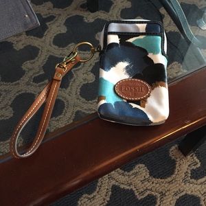 Fossil phone wristlet