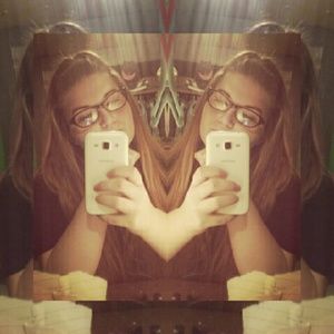 Meet your Posher, Taylor