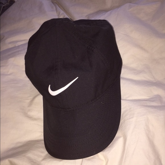 Nike Accessories - Nike hat