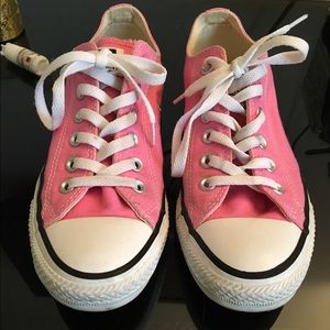 Women's Pink Converse