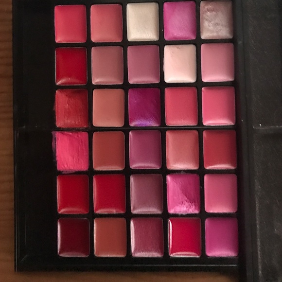 Nordstrom makeup set - Picture 2 of 4