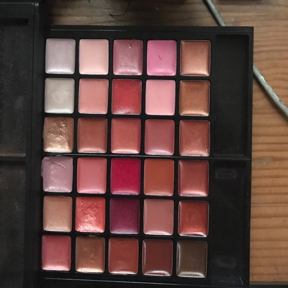 Nordstrom makeup set - Picture 3 of 4