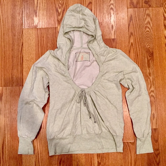 SALE 🎉 Cute and comfy pullover