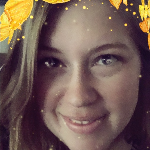 Meet your Posher, Megan - Picture 1 of 1