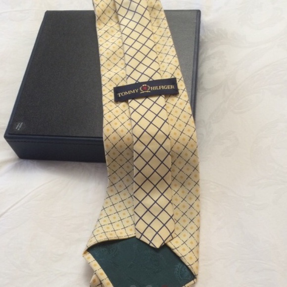 TOMMY HILFIGER SILK TIE - Picture 3 of 3