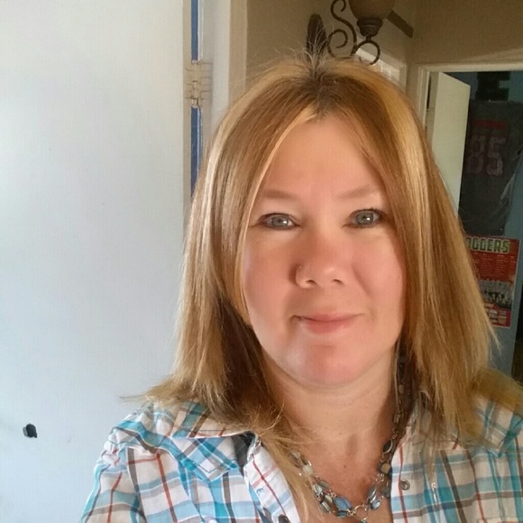 Meet your Posher, Laurel