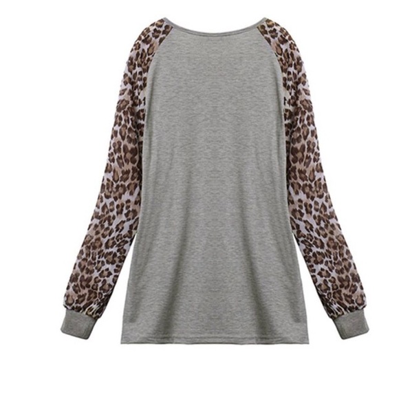 🎉HP🎉•S to 2XL•Cute Pullover leopard print top - Picture 5 of 7