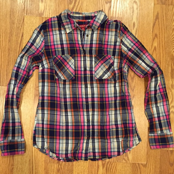 SALE 🎉Plaid button down