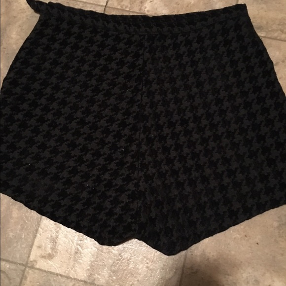 American Apparel houndstooth shorts