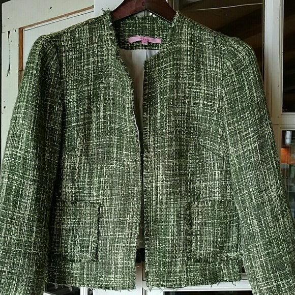 Size 6 Nordstrom View NWOT tweed crop jacket