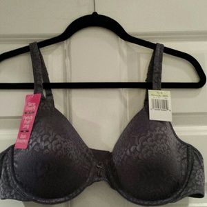 Brand new 42b bra