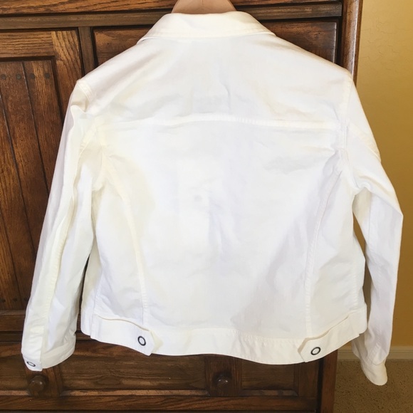 Jean Jacket - Picture 2 of 4