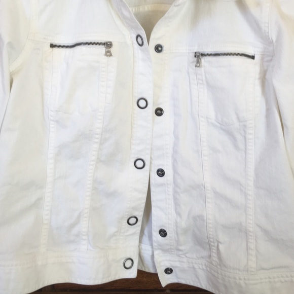 Jean Jacket - Picture 3 of 4